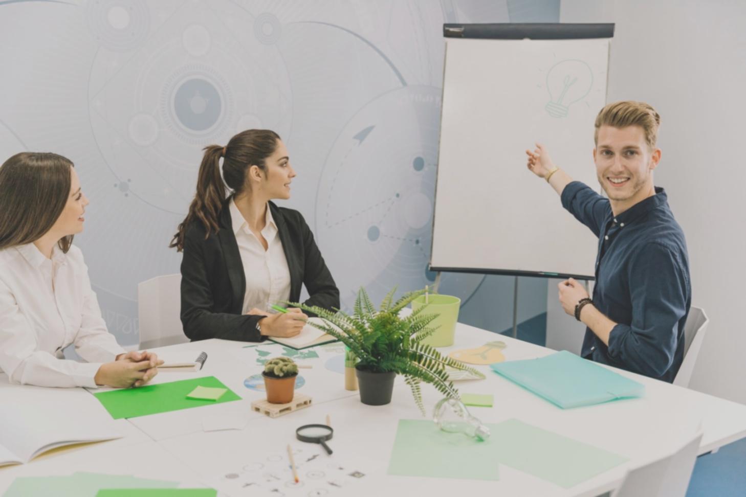 Studio individuale su sviluppo narrativo e struttura generi letterari